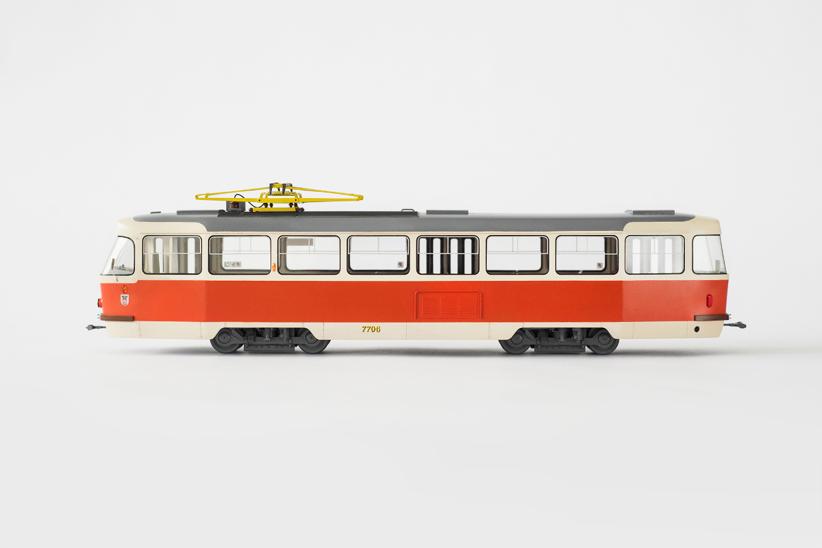 Tatra T3 model in Bratislava color scheme
