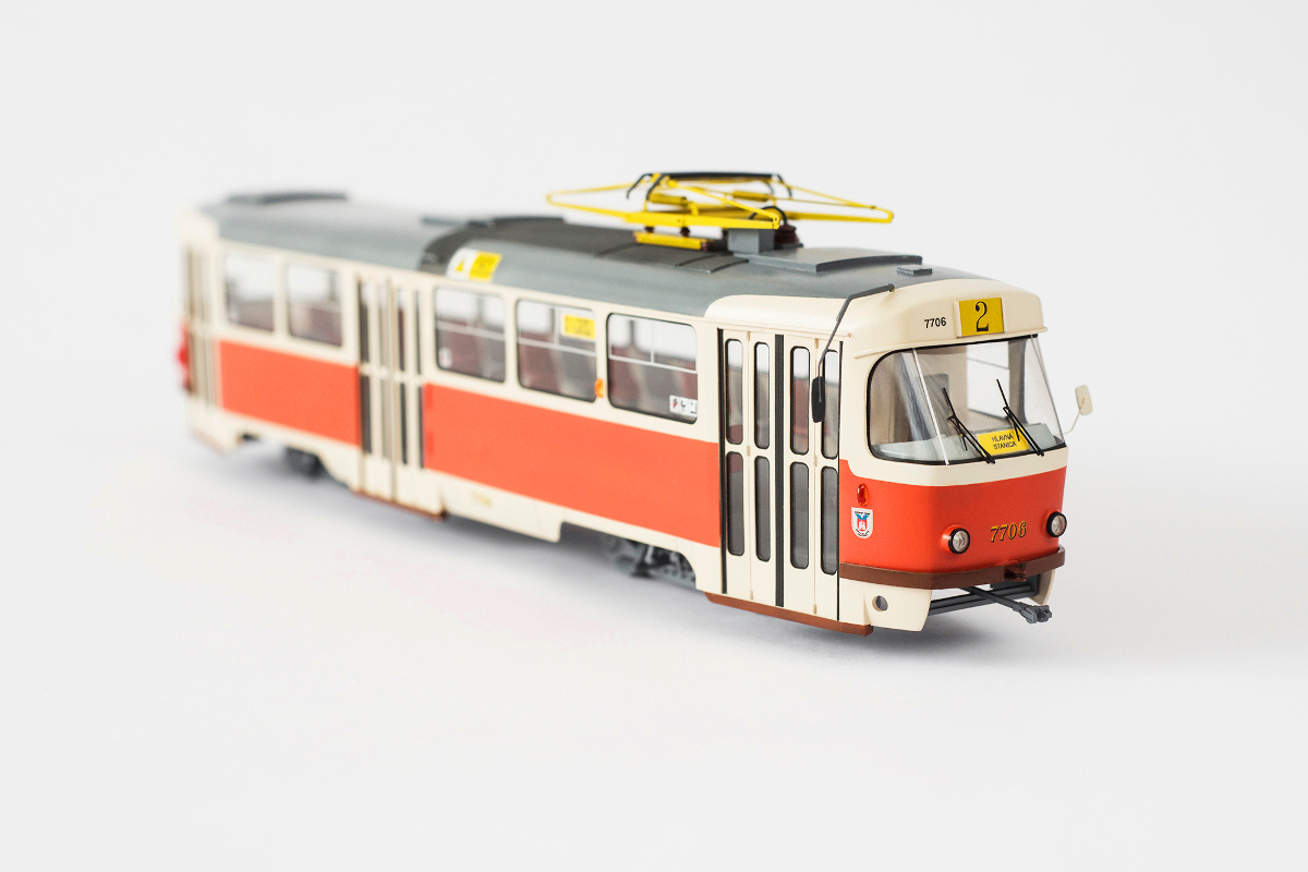 Tatra T3 model in Bratislava color scheme