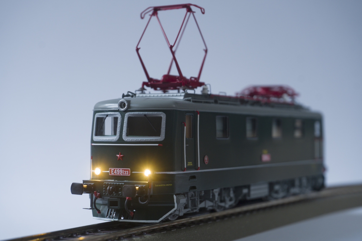 E499.1 (141) electric locomotive H0 model